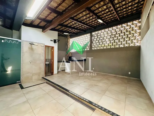 Imagem 4: Ótima Casa Térrea a Venda, 3 Suítes, Armários e Churrasqueira, Setor Sudoeste