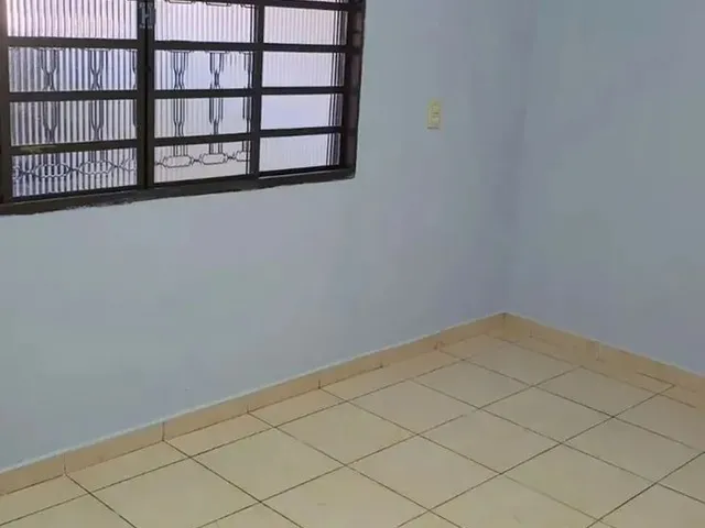 Imagem 15: Casa Setor União 3 Quartos Sendo 02 Suítes Lajotada Armários Frente Praça Prox Av T-9