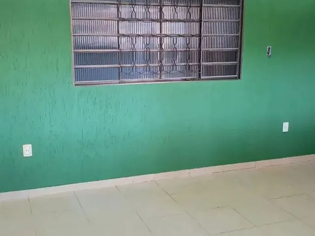 Imagem 3: Casa Setor União 3 Quartos Sendo 02 Suítes Lajotada Armários Frente Praça Prox Av T-9