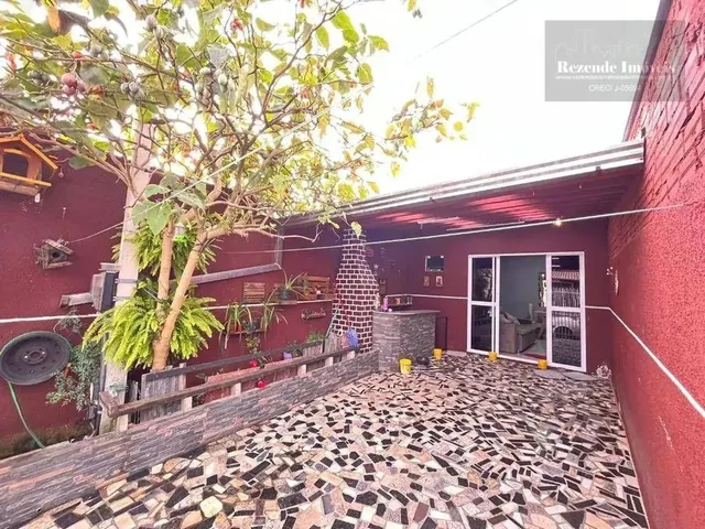 Imagem: Casa com 2 Dormitórios À Venda, 60 M²