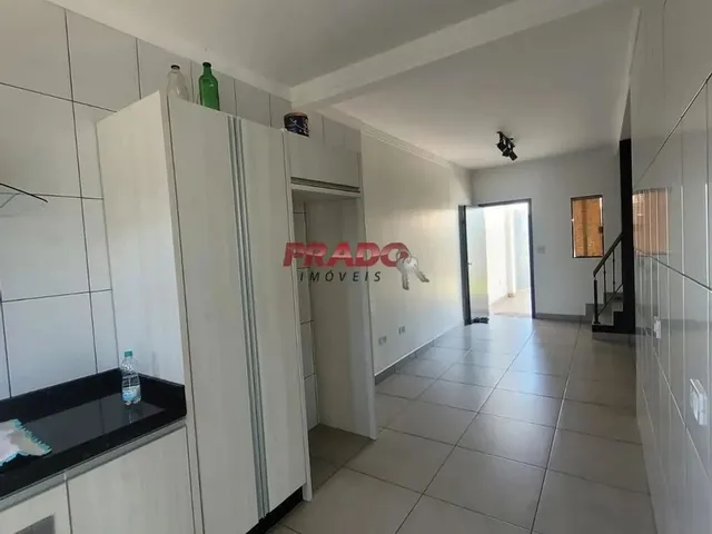 Imagem 4: Sobrado À Venda e para Alugar em Sarandi, Parque Residencial Bom Pastor, com 2 Quartos