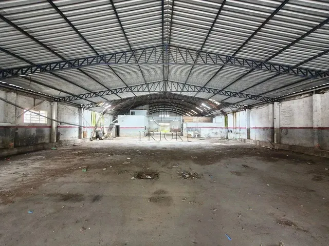 Imagem: Depósito com 1.660M² no Bairro Menino