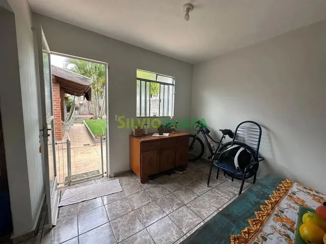 Imagem 8: Casa À Venda com 3 Quartos no Parque das Bandeiras Maringá