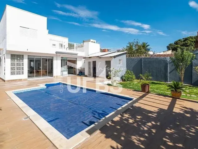 Imagem: Sobrado Setor Sul - 4 Quartos - 2 Suites