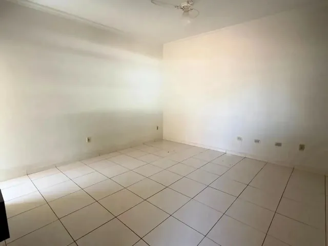Imagem 14: Casa Á Venda com 3 Quartos Sendo 1 Suíte na Vila Taquarussu em Campo Grande - Ms