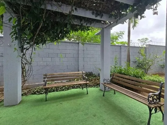 Imagem: O apartamento possui 2 Dormitórios, 1 Banheiro, 1 Vaga na