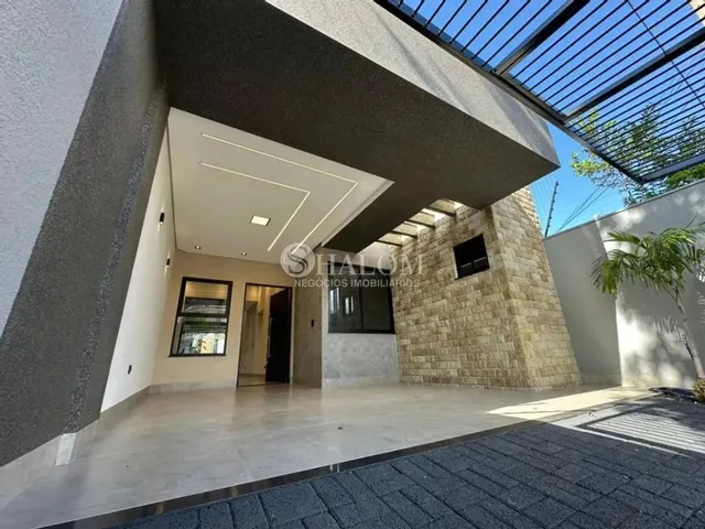 Imagem 1: Casa À Venda em Maringá, Jardim Brasil, com 3 Quartos, com 121 M²
