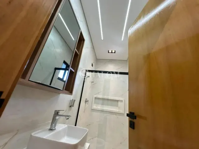 Imagem 12: Casa À Venda em Maringá, Jardim Brasil, com 3 Quartos, com 121 M²