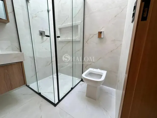 Imagem 6: Casa À Venda em Maringá, Jardim Brasil, com 3 Quartos, com 121 M²