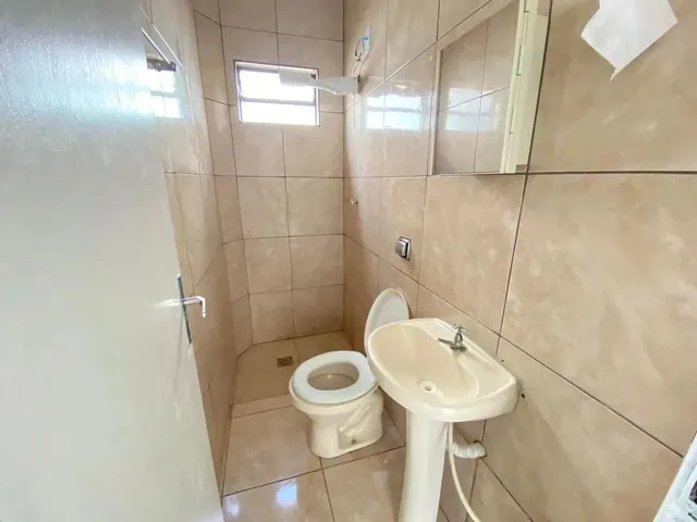 Imagem 5: Casa com 3 Dormitórios À Venda, 100 M² por R$ 350.000,00 - Coophavila II - Campo