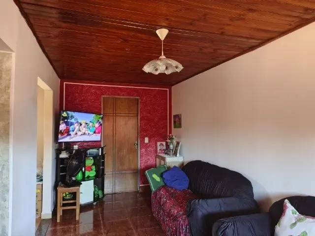 Imagem 4: Casa Espaçosa com Edícula