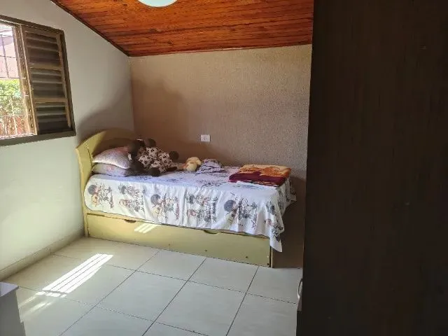 Imagem 8: Casa Espaçosa com Edícula