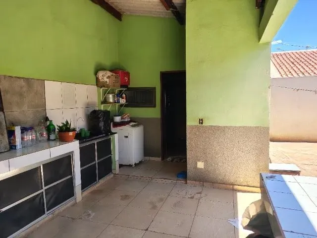 Imagem 15: Casa Espaçosa com Edícula