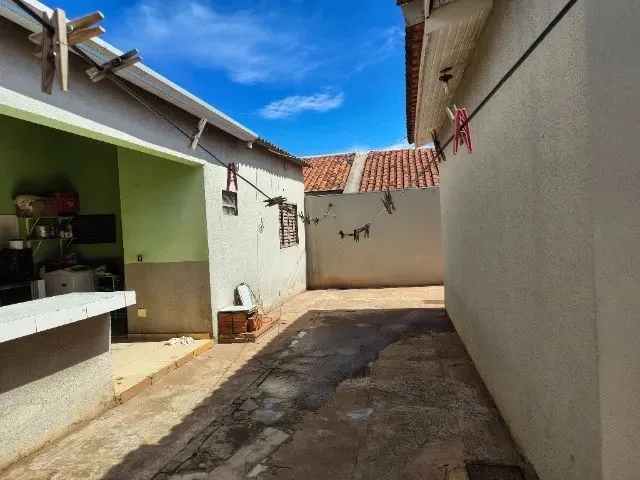Imagem 14: Casa Espaçosa com Edícula