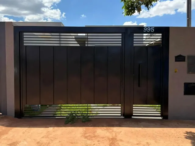 Imagem: Casa Á Venda com 3 Quartos Sendo 1 Suíte