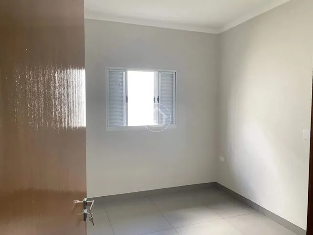 Imagem 15: Casa Ampla com Jardim!