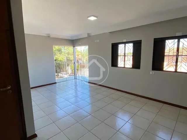 Imagem 2: Sobrado com Vista para o Centro de Esquina