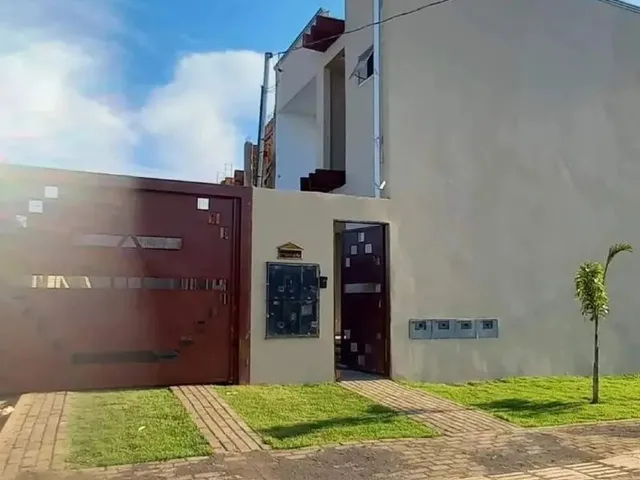 Imagem: A casa possui 2 Dormitórios, 2 Suítes, 3 Banheiros,