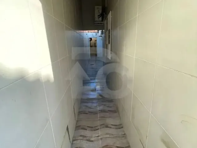 Imagem 15: Casa Espaçosa À Venda com 393,4M² e Quintal no Aeroporto