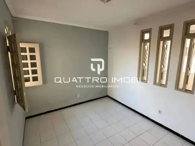 Imagem 4: Casa com 4 Quartos 1 Suítes Dependência Completa e Pontos Comerciais No