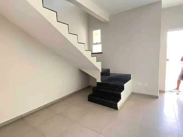 Imagem 8: Casa em Rua Pública - Coroa do Meio [27638
