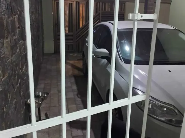 Imagem 8: Casa em Rua Pública - Orlando Dantas [27493