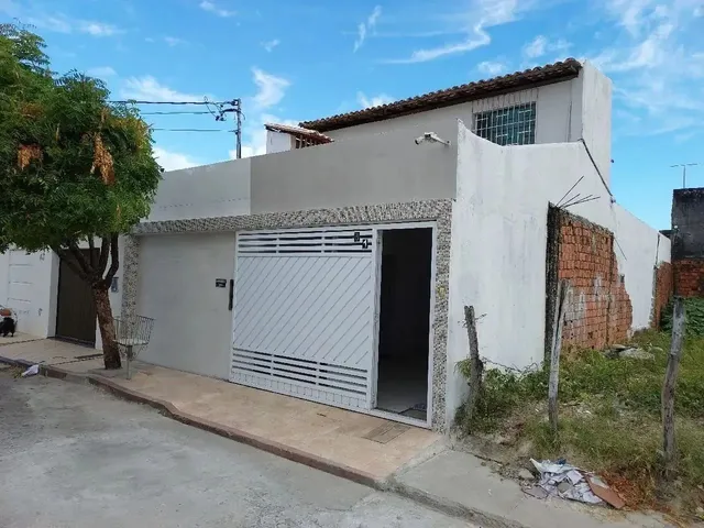 Imagem: Casa À Venda em Rua Pública, Aeroporto