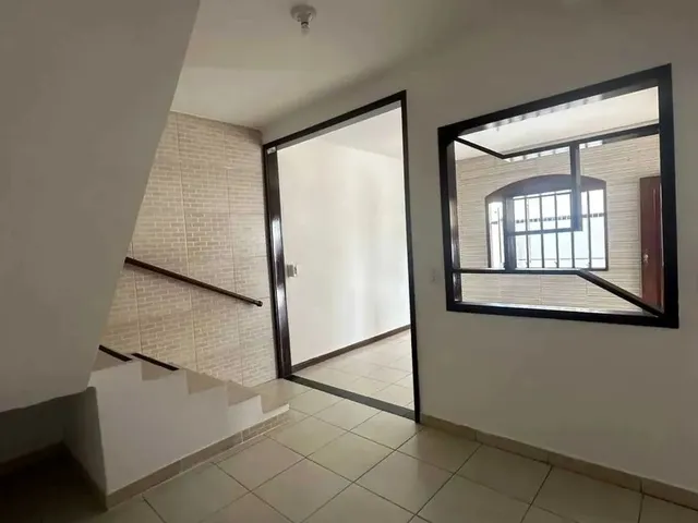 Imagem 9: Casa na Atalaia - Rua Pública [27349