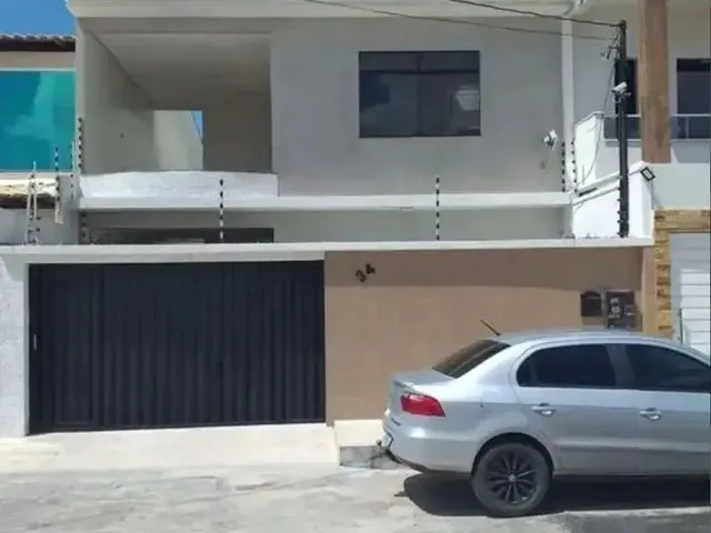 Imagem: Casa À Venda em Rua Pública, Aeroporto