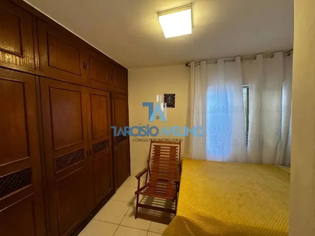 Imagem 2: Imóvel para Venda Tem 180 Metros Quadrados com 4 Quartos em...