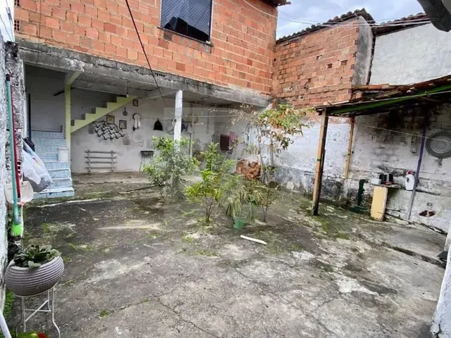 Imagem: Casa para Venda com 3 Quartos e Suíte no