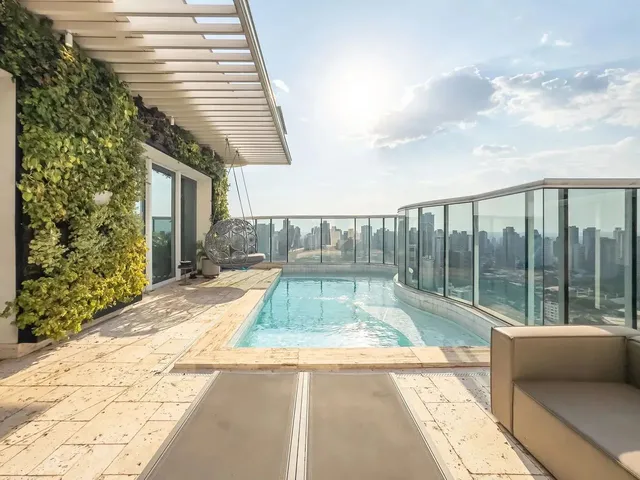 Imagem: Cobertura Duplex de Alto Padrão Condomínio