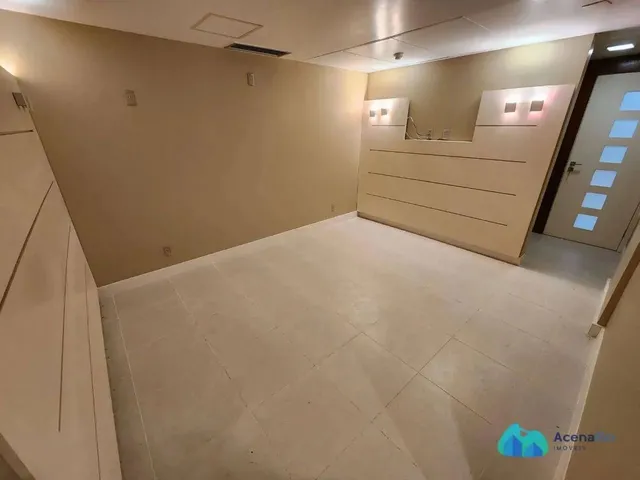 Imagem 3: Barra - Centro Empresarial Barrashopping - Ampla Sala Reformada com Vaga