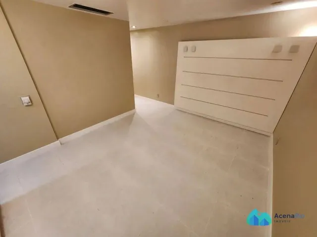 Imagem 16: Barra - Centro Empresarial Barrashopping - Ampla Sala Reformada com Vaga