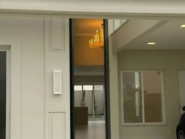 Imagem 7: Linda Casa Térrea Estilo Neoclássica À Venda no Condomínio Florais Chapada