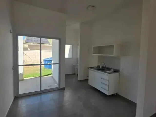 Imagem: A casa em condomínio possui 3 Dormitórios, 1 Suíte, 2 Banheiros
