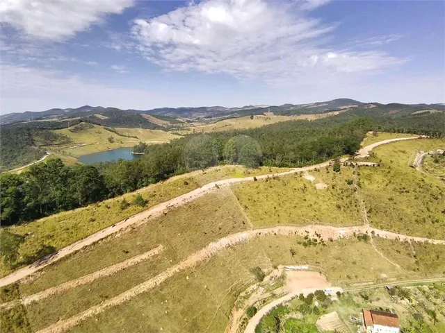 Imagem: Fazenda com 11 Quartos À Venda em Lavras