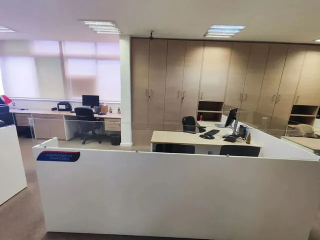 Imagem 1: Comercial para Vender e Alugar em Rua Pública, Comercio, Salvador, Ba