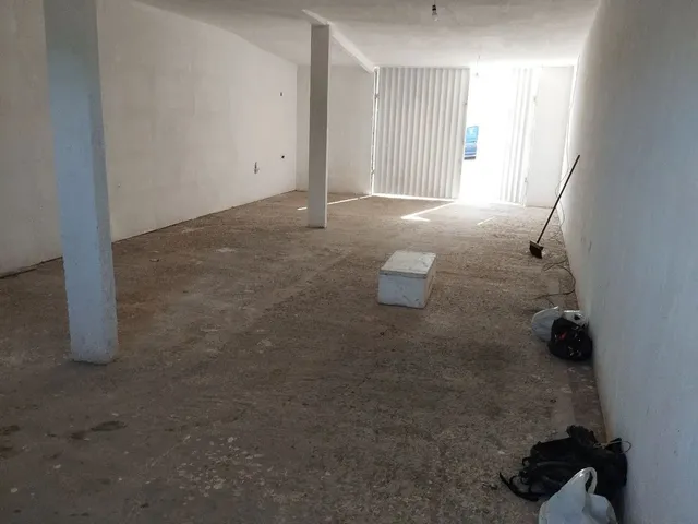 Imagem 3: Vende-Se Ponto Comercial e Um Terreno no Trobogy, Fácil Acesso para Caminhão