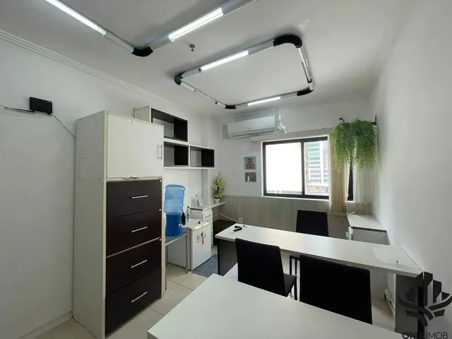 Imagem: Sala À Venda no Caminho das Árvores