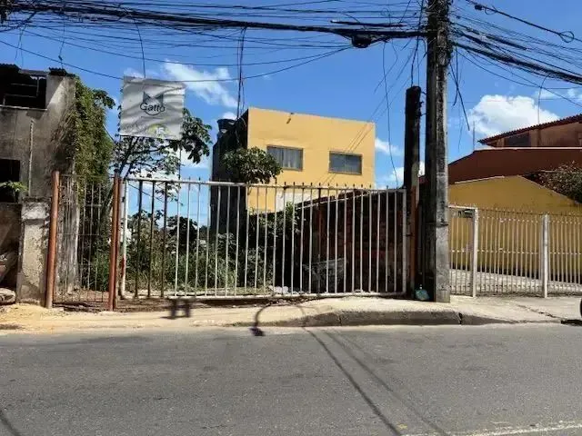 Imagem: Comercial para Vender e Alugar em Rua Pública