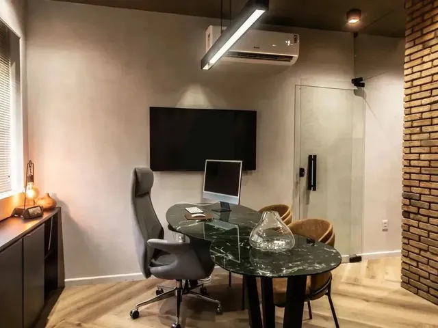Imagem: Sala Comercial Decorada e Mobiliada no Horto