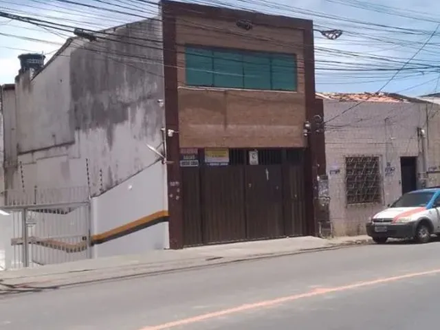 Imagem: Vendo - Imóvel com 2 Edificações - Matatu