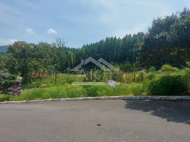 Imagem: Terreno com Vista, À Venda, no Centro de