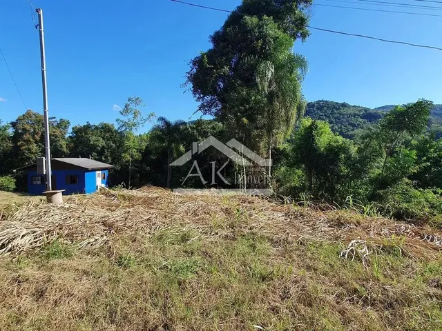 Imagem: Terreno em Meio a Natureza À Venda em Picada