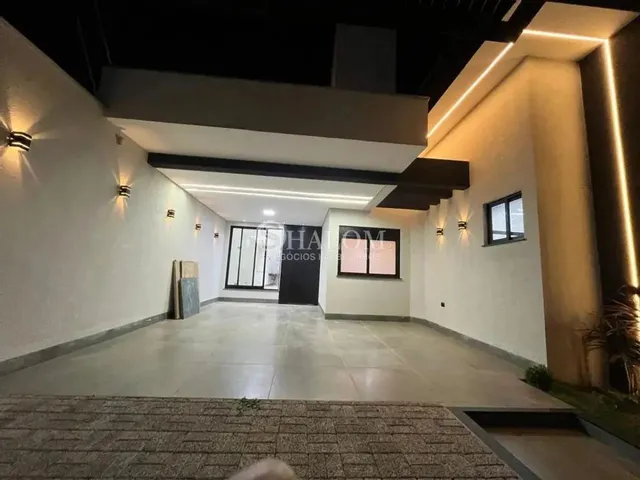 Imagem 4: Casa À Venda em Maringá, Jardim Verônica, com 3 Suítes, com 182.5 M²