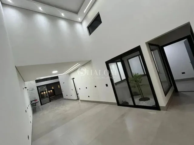 Imagem 8: Casa À Venda em Maringá, Jardim Verônica, com 3 Suítes, com 182.5 M²