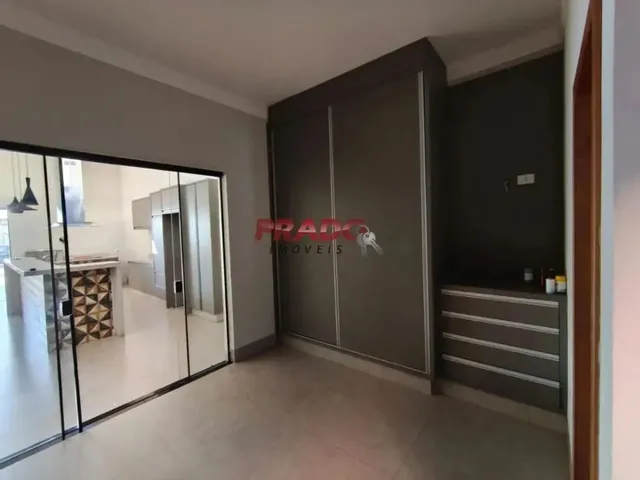Imagem 9: Casa À Venda em Maringá, Jardim Munique, com 2 Suítes, com 163 M²