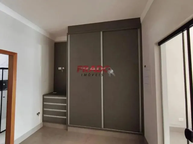 Imagem 8: Casa À Venda em Maringá, Jardim Munique, com 2 Suítes, com 163 M²