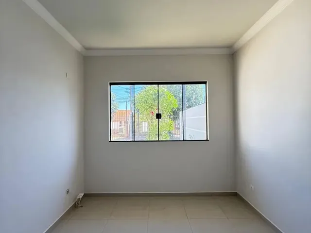 Imagem 9: Casa no Jardim Alvorada - 3 Quartos, Suíte, Churasqueira e Amplo Terreno - Maringá-Pr